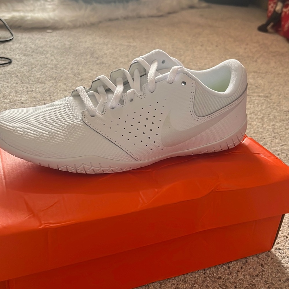 Nike Sideline Cheer shoe